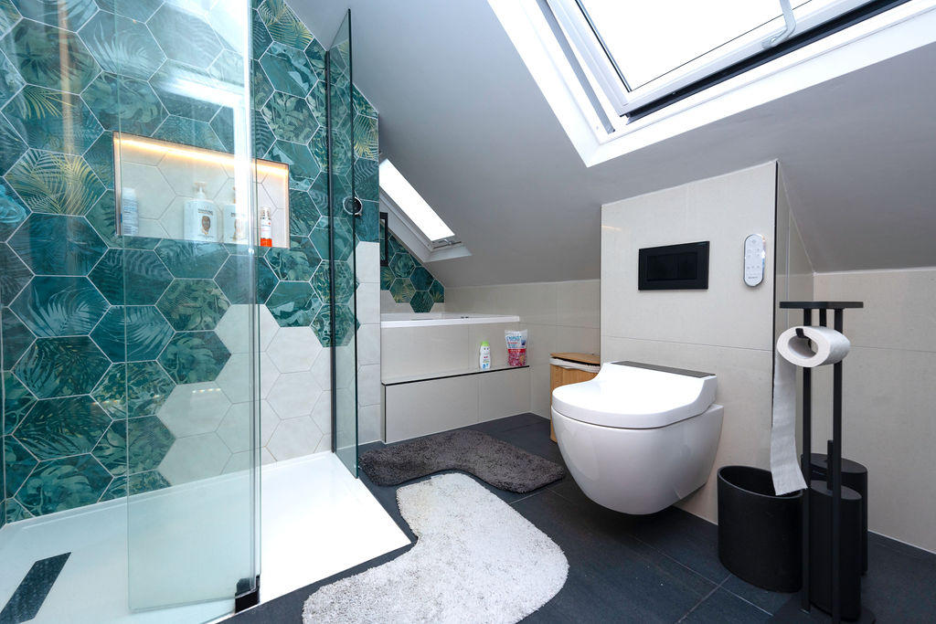 Hip-To-Gable Loft Conversion | Master Bedroom & Bath | St Albans